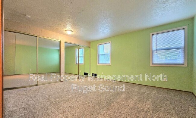 Building Photo - 12600 4th Ave W