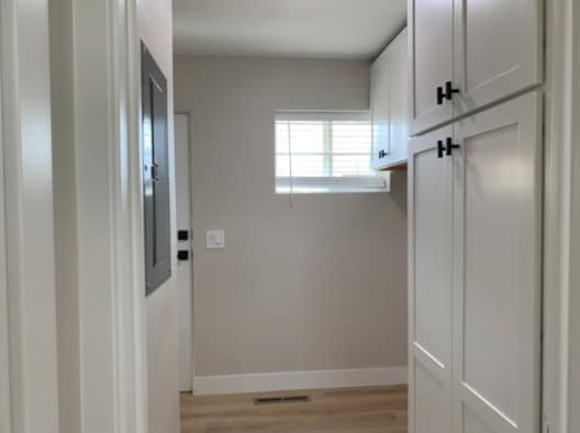 Building Photo - 7547 S Butler Hills Dr