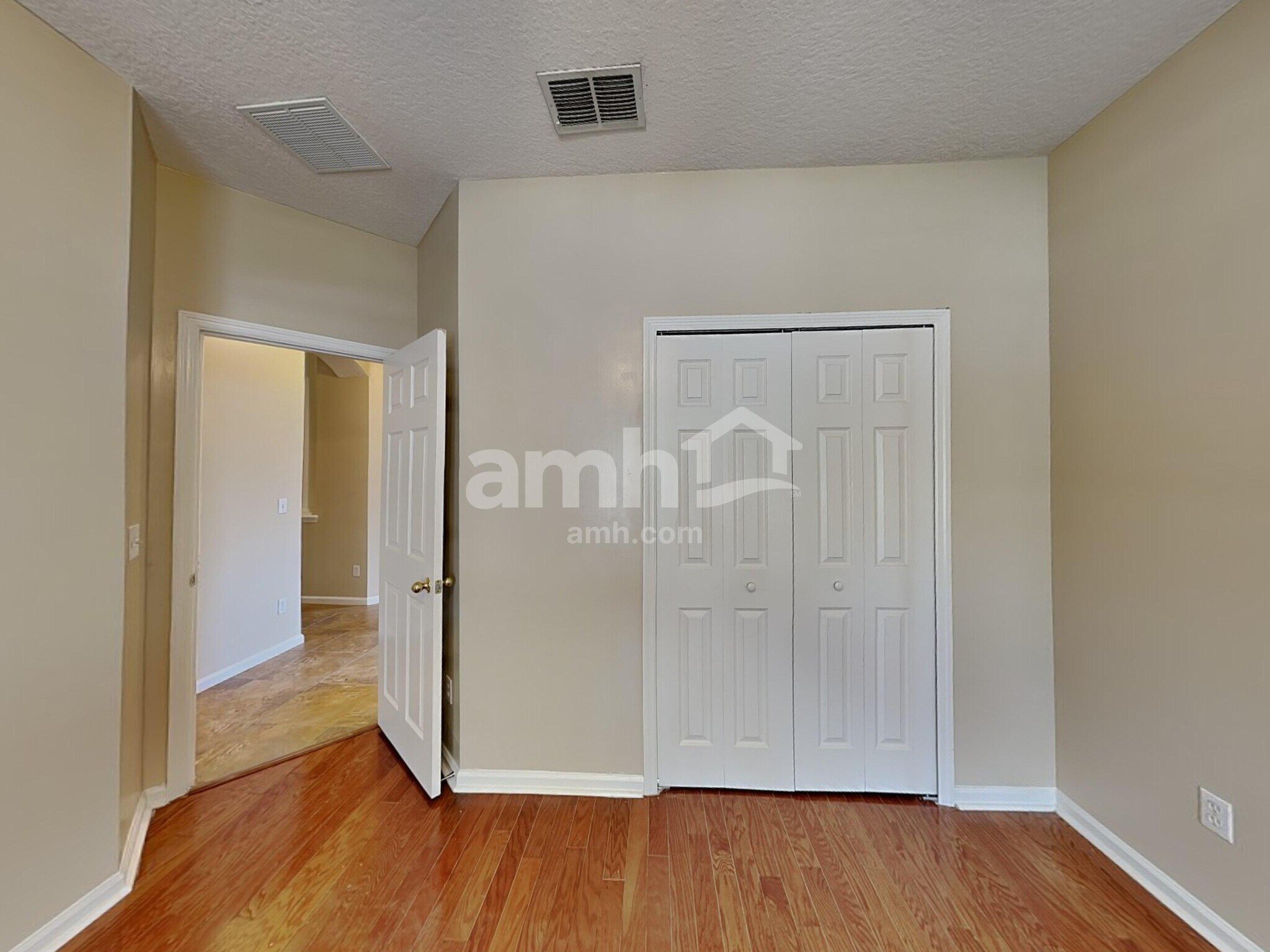 Building Photo - 2908 Piedmont Manor Dr