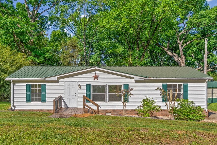 Building Photo - 315 Riverview Dr