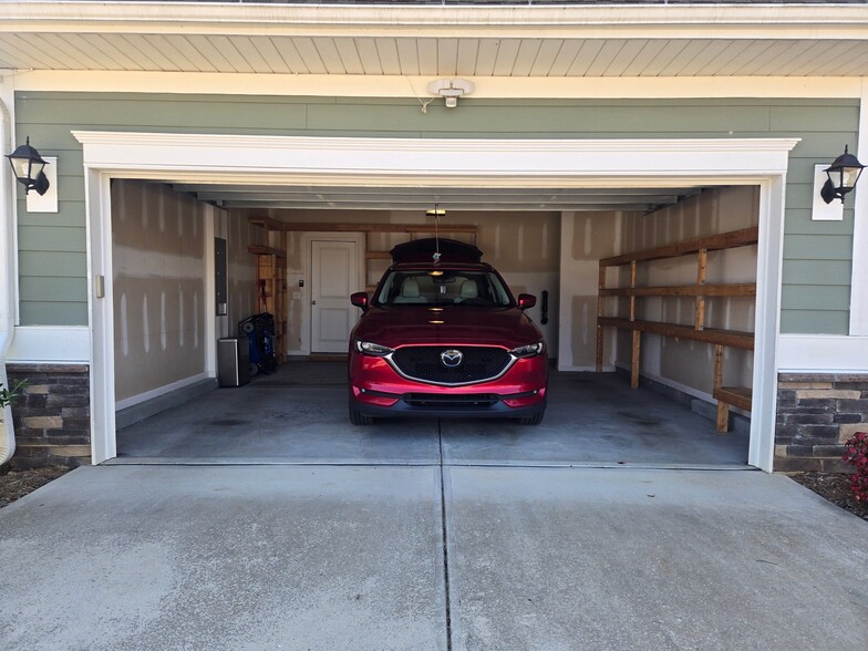 Building Photo - 253 Cramerton Mills Pkwy