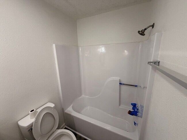 Building Photo - 109 Limoges St