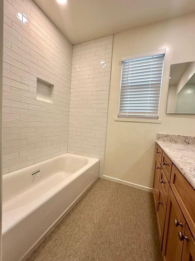 Building Photo - Beautifully Remodeled Unit on the East Side of Santa Barbara