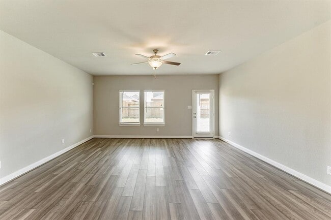 Building Photo - 4322 Pale Fox Ln