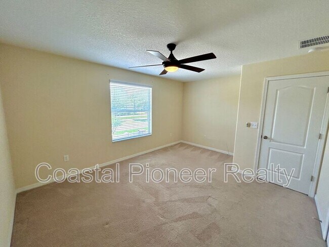Building Photo - 2123 Roanoke Springs Dr