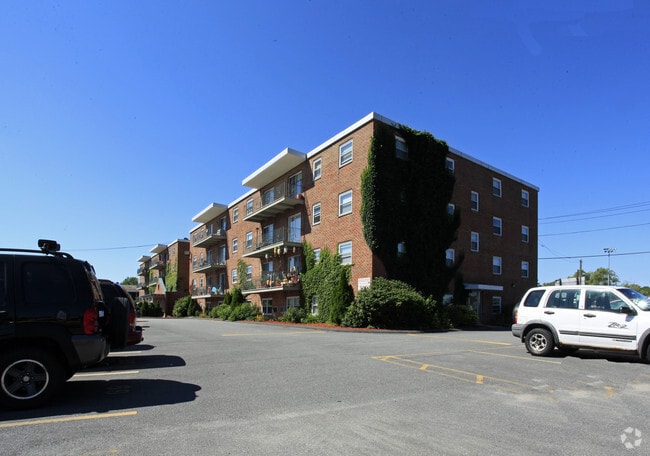 Building Photo - Shore Drive Apartments