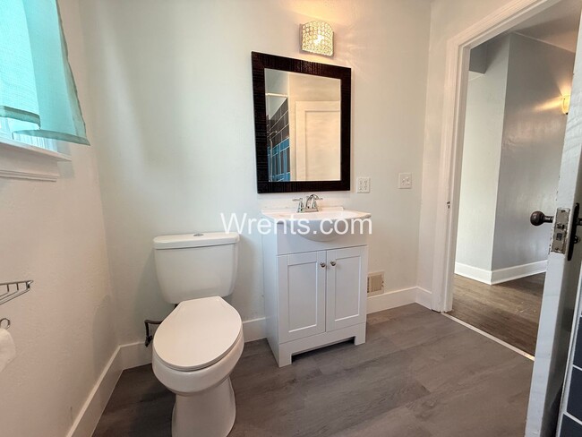 Building Photo - Beautiful 5-Bed, 2.5-Bath Home in the Heart of Spokane