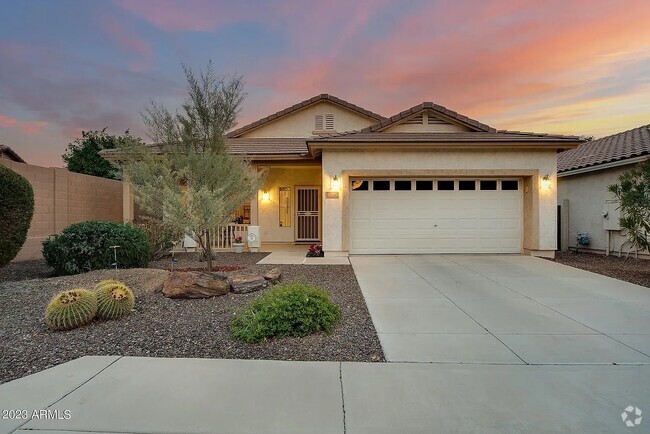Building Photo - 5225 W Redbird Rd