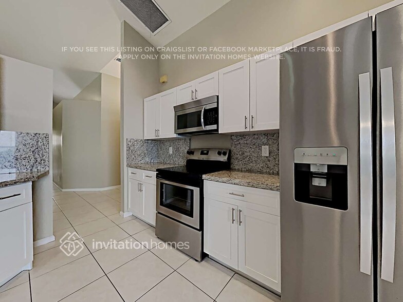 Building Photo - 6736 Blue Bay Cir