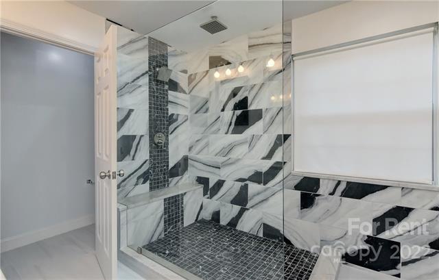 Building Photo - 517 Chadmore S Dr