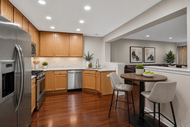 Building Photo - 3250 Cool Springs Ct