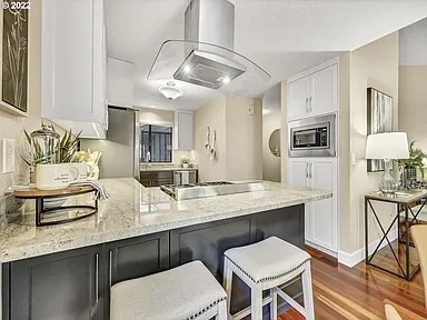 Building Photo - 7987 SW Skyhar Dr