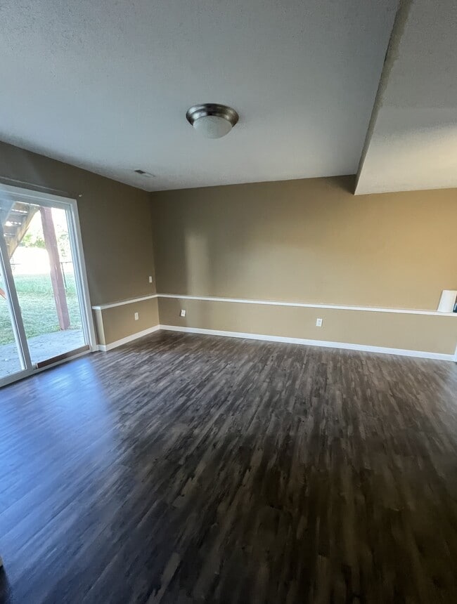 Building Photo - 2539 Catskill Ct