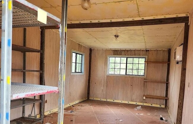 Building Photo - FOR LEASE!!!!!!!!!!