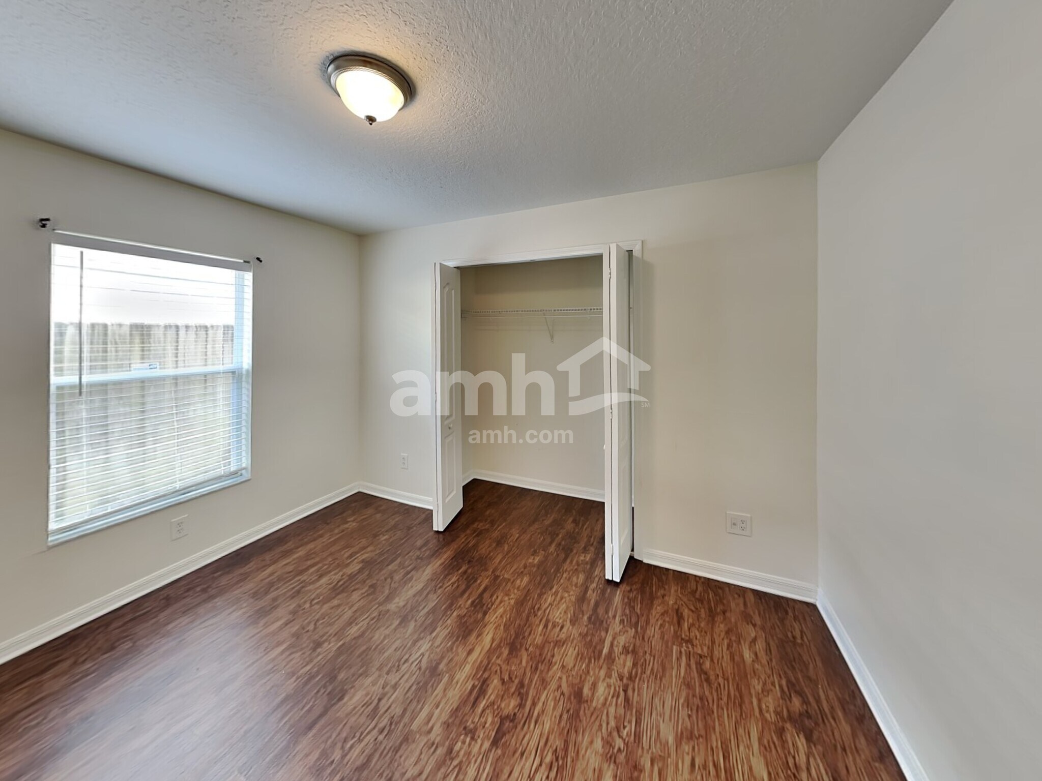 Building Photo - 11502 Village Brook Dr