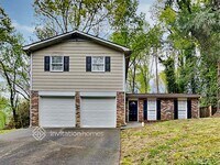 Building Photo - 2954 Tatrice Ln NW
