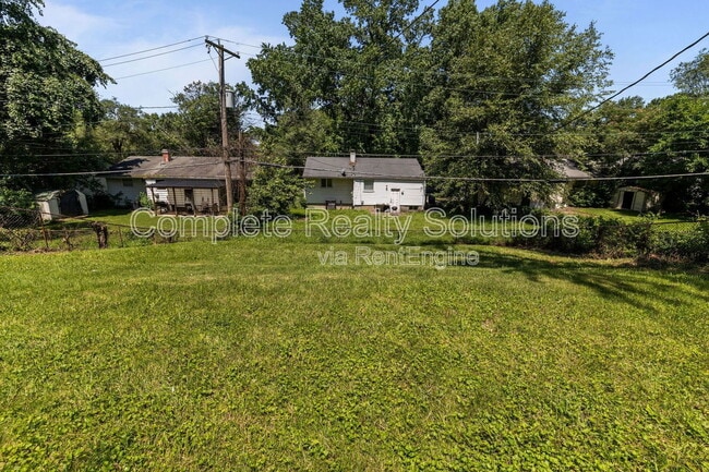 Building Photo - 10721 Spring Garden Dr