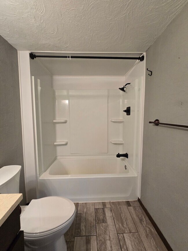 Building Photo - 4 bedroom 2 bath home in Seminole!