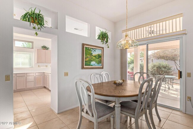 Building Photo - 14113 W Robertson Dr