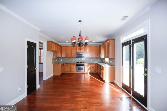 Building Photo - 3380 Gables Ct