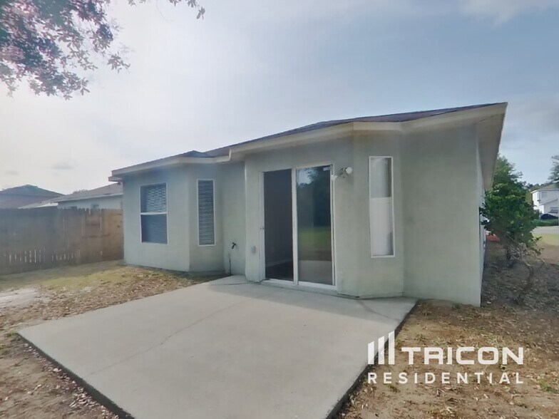 Building Photo - 1404 Marsh Wood Dr