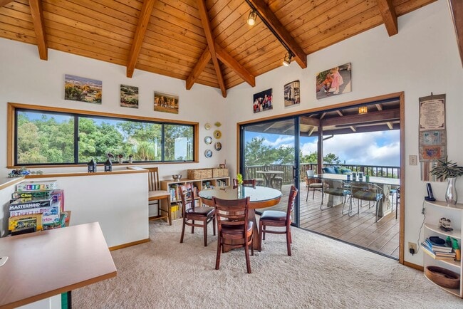 Building Photo - Fully Furnished 4BR in Kula. Garage, Bonus...