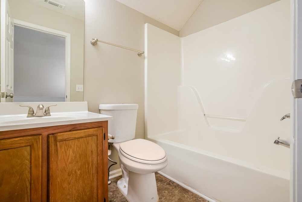 Building Photo - 654 Mable Dr