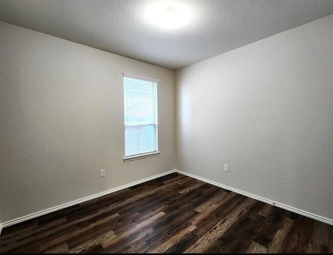 Building Photo - 24106 Silver Sunset Ln