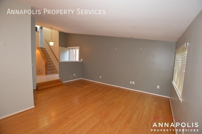 Building Photo - 4 Youngs Farm Ct
