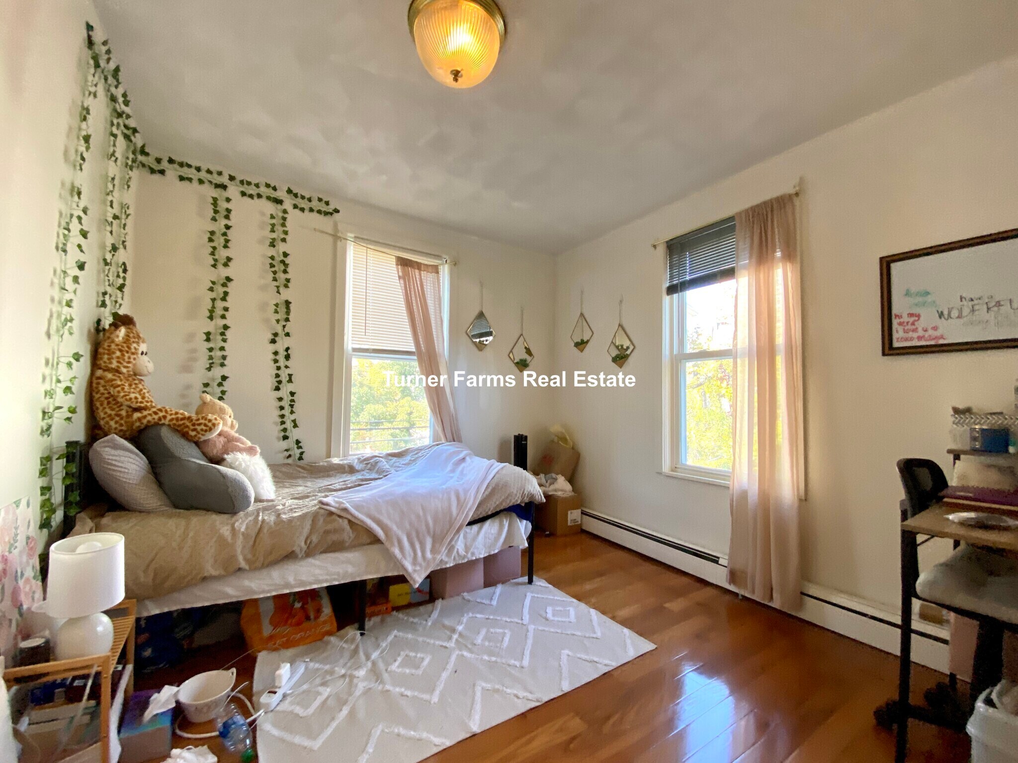 Building Photo - 205 Hillside St