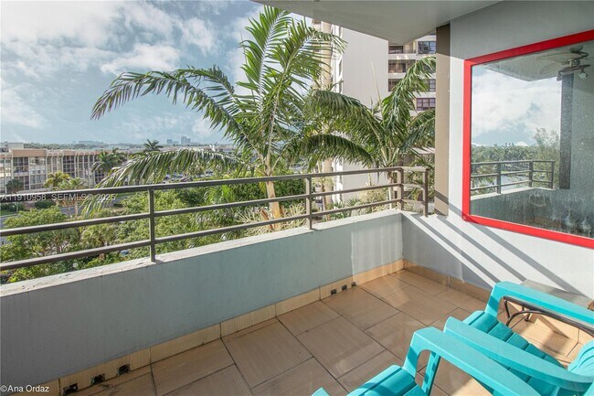 Building Photo - 500 Three Islands Boulevard