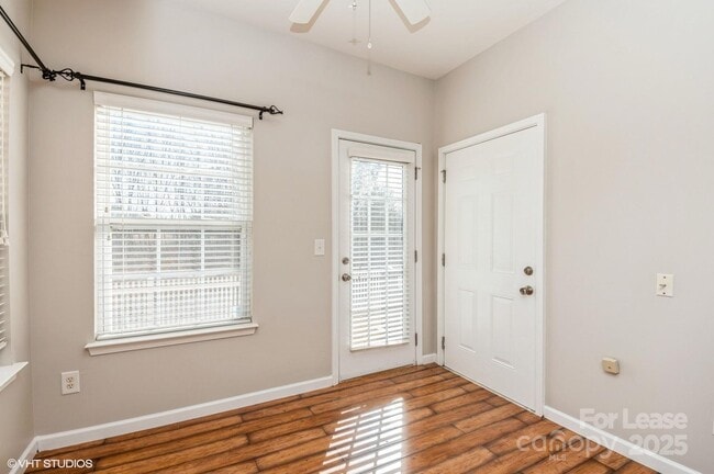 Building Photo - 2327 Crosscut Dr