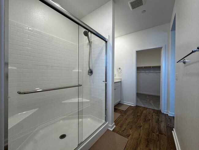 Building Photo - Beautiful, New Siena 3 Bedroom, 2.5 Bath Townhome with Solar for Rent