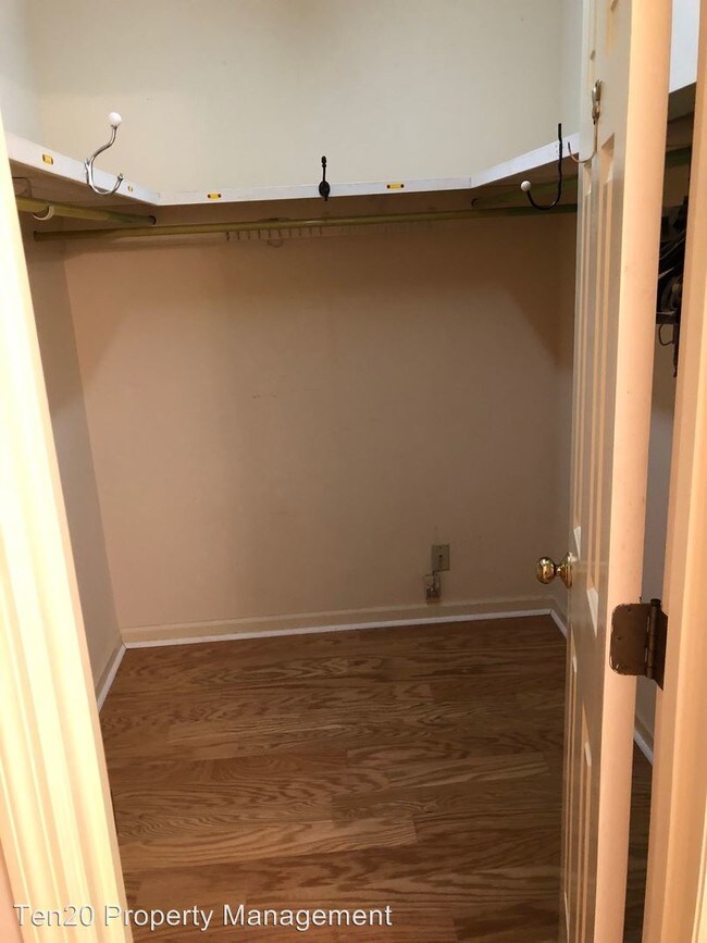 Building Photo - 3 br, 2 bath House - 964 Lismore Drive