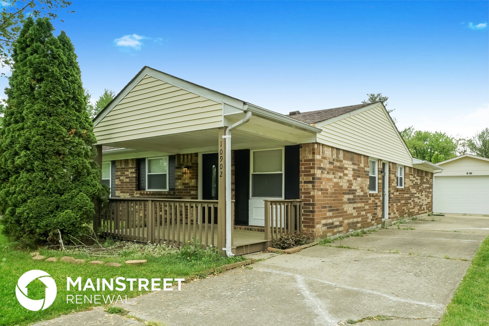 Building Photo - 10902 Waycross Ave
