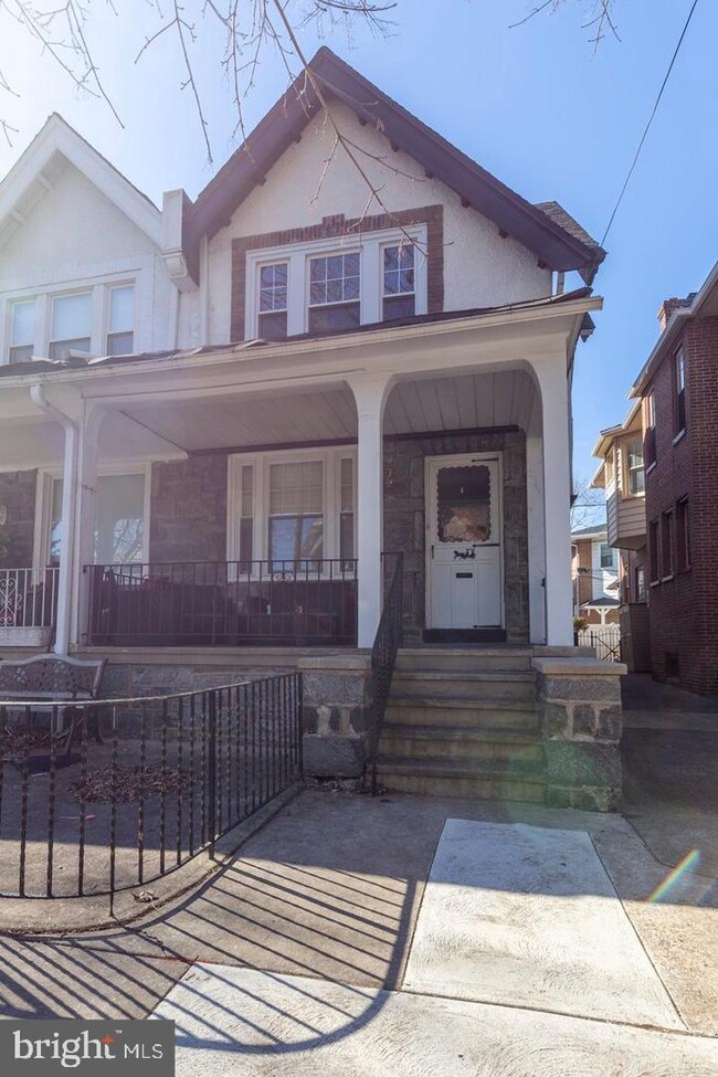 Building Photo - 2532 S Cleveland St