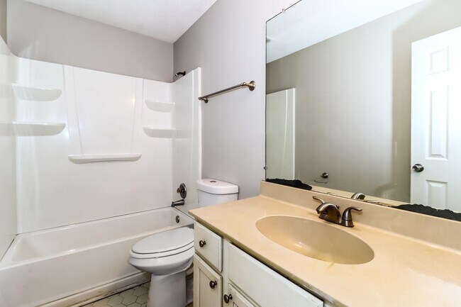 Building Photo - 4462 Garrison Ave