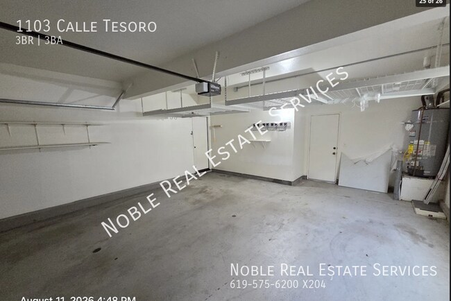 Building Photo - 1103 Calle Tesoro