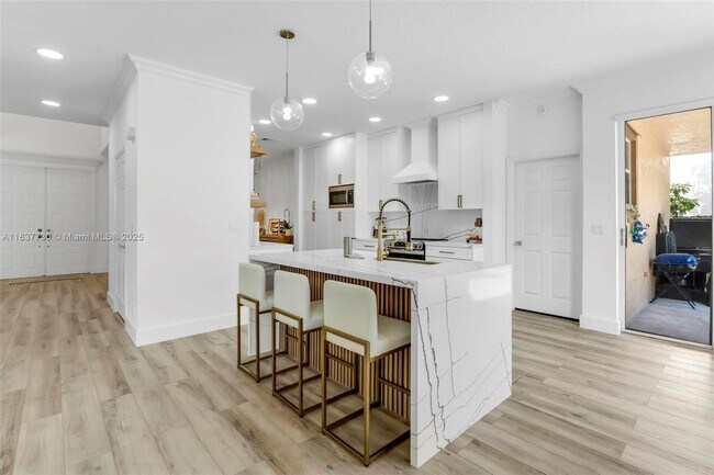Building Photo - 10777 Charleston Pl