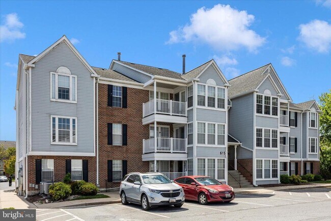 Building Photo - 615 Himes Ave