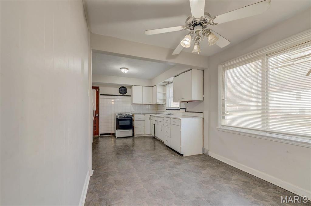 Building Photo - 5736 Gaylord Dr