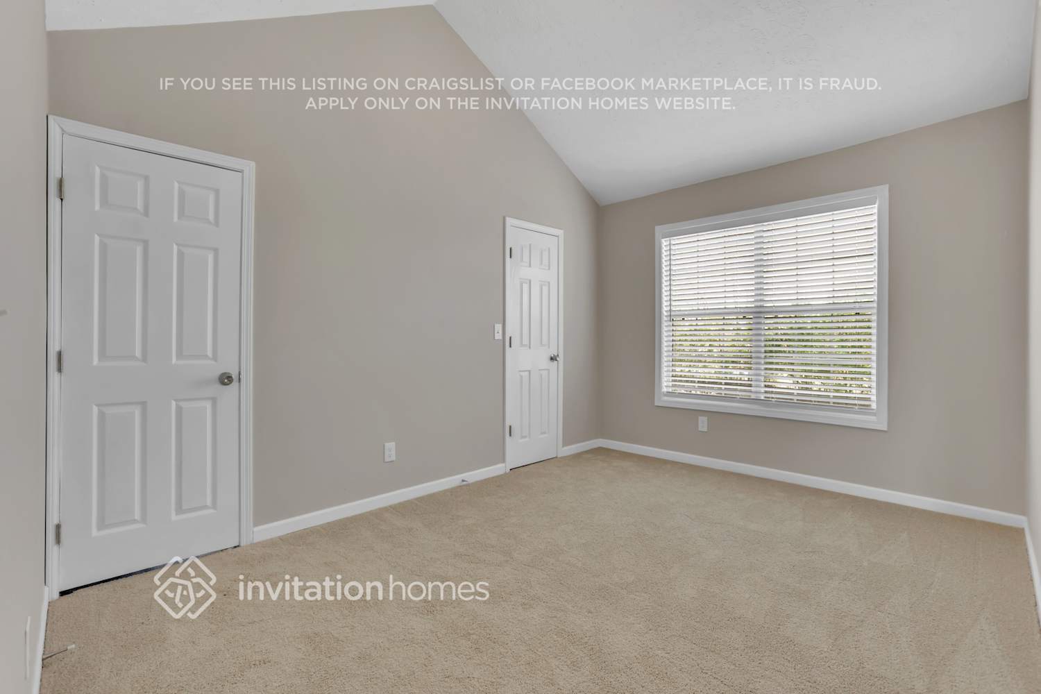 Building Photo - 729 Coach Way