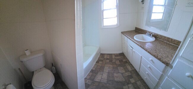 Building Photo - 4114 S Bowie St