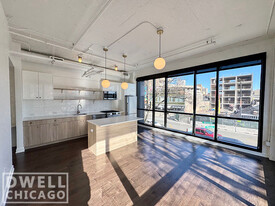 Building Photo - 5035 N Broadway St