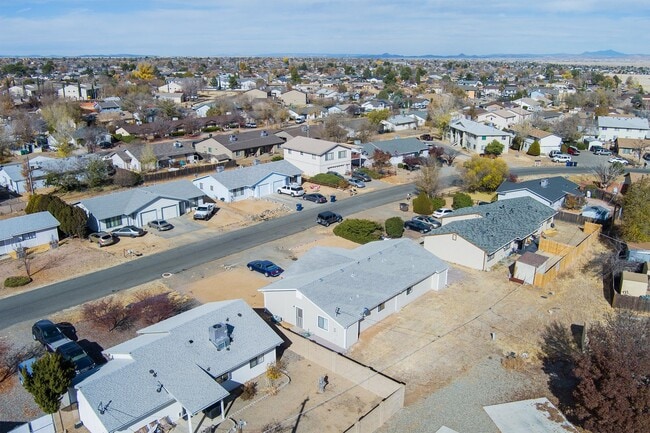 Building Photo - 3123 N Truwood Dr