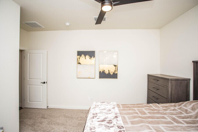 Building Photo - 12009 Upton Ave