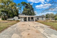 Building Photo - ****COMING SOON**** Bright + Spacious Jacksonville Gem – Move-In Ready!
