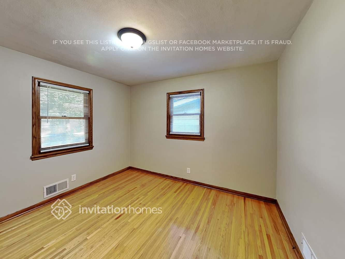 Building Photo - 1345 9th Ave S