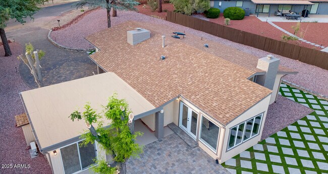 Building Photo - 21 Hummingbird Cir