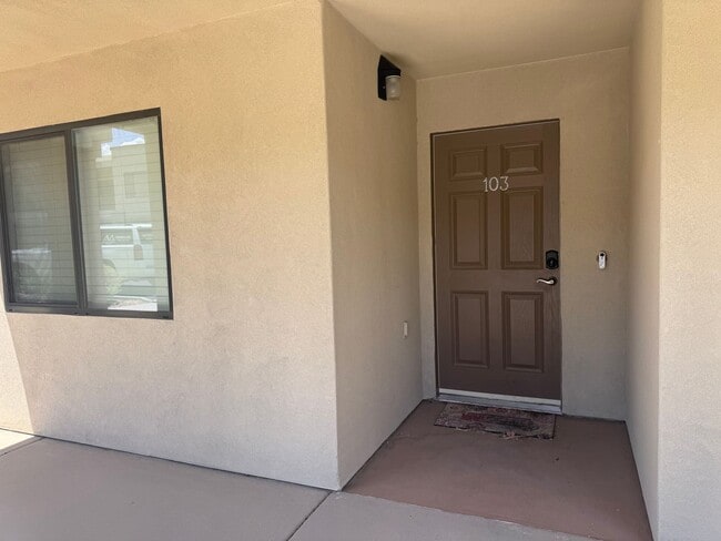 Building Photo - 3340 Landon Dr